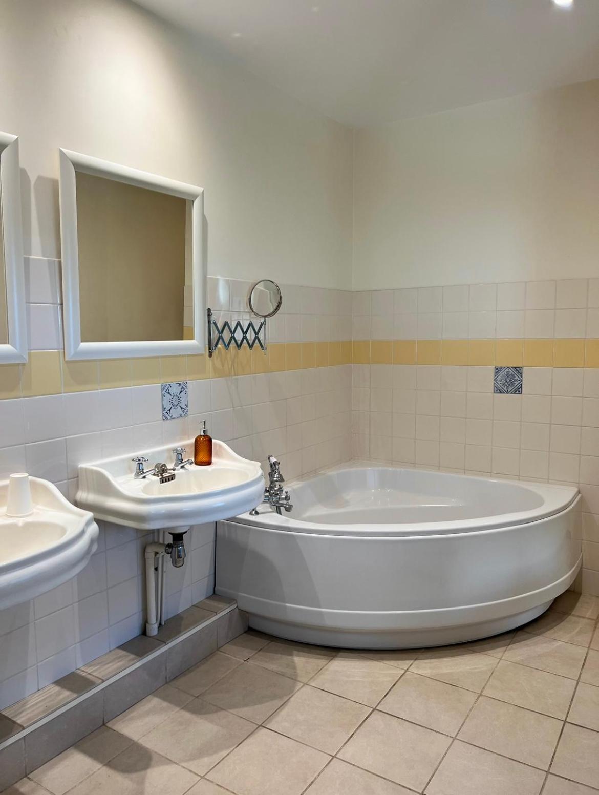 La Cote Des Blancs - Domaine Viticole & Maison D'Hotes Vinzelles Extérieur photo