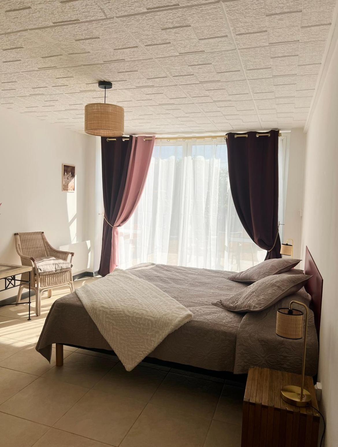 La Cote Des Blancs - Domaine Viticole & Maison D'Hotes Vinzelles Extérieur photo